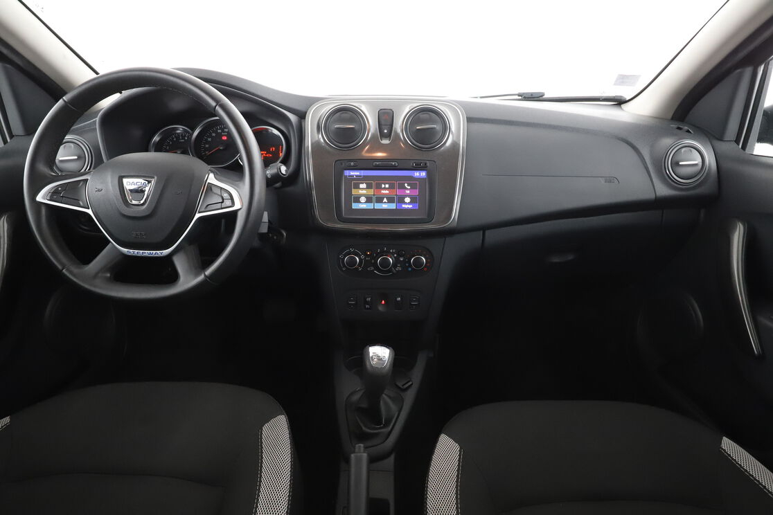 Dacia Sandero Stepway 1.5 dCi Easy-R — photo 11