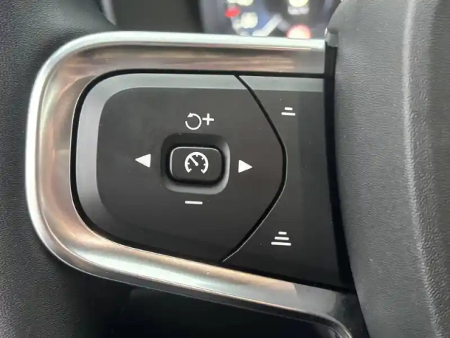 Volvo Xc40 b3 163 ch dct7 — photo 8