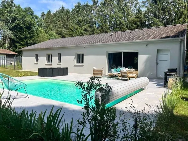 Maison de plain-pied 4 pièces 186 m²
