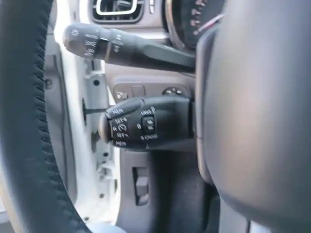 Citroën C3 puretech 83 s&amp;s bvm5 shine — photo 17