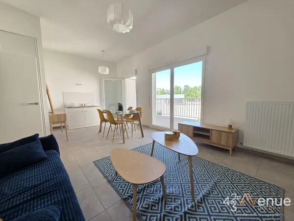 T4 DUPLEX NEUF - DERNIER ÉTAGE AVEC ASCENSEUR - DEUX GRANDES TERRASSES - À 2 MIN À PIEDS DE LA GARE 