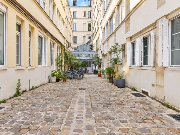 PARIS 11EME