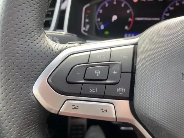 Volkswagen T-Roc 1.5 tsi evo2 150ch r-line dsg7 — photo 15