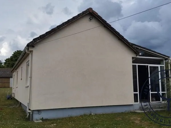 Maison 2 chambres, un beau potentiel à découvrir
