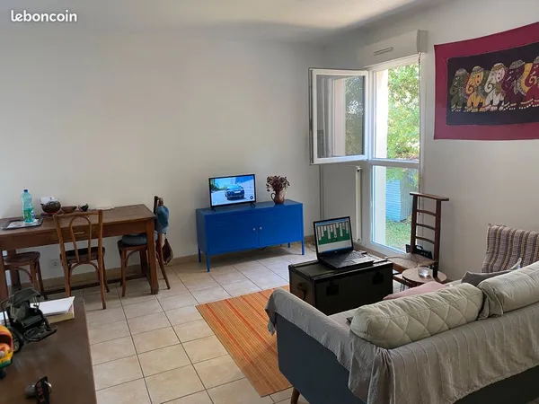 Appartement 2 pièces - 45 m2 - 1er étage
