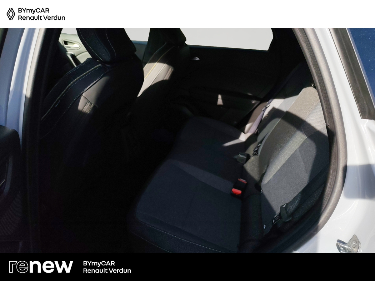 Renault Captur E-Tech full hybrid 160 ch — photo 12