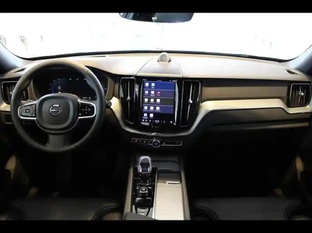 Volvo Xc60 t6 hybride rechargeable 253 + 145ch black edition geartronic 8 awd — photo 9