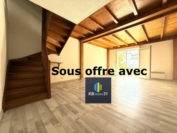 En exclusivité ! Apt T4 de 89 m2 en duplex avec terrasse et