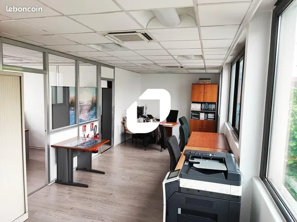 Bureau 181 m²
