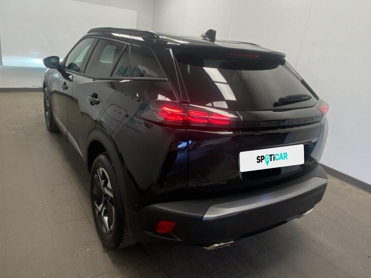 Peugeot 2008 hybrid 136 e-dcs6 allure — photo 7