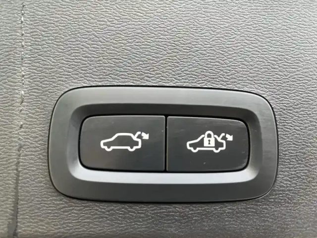 Volvo Xc40 b3 163 ch dct7 — photo 10