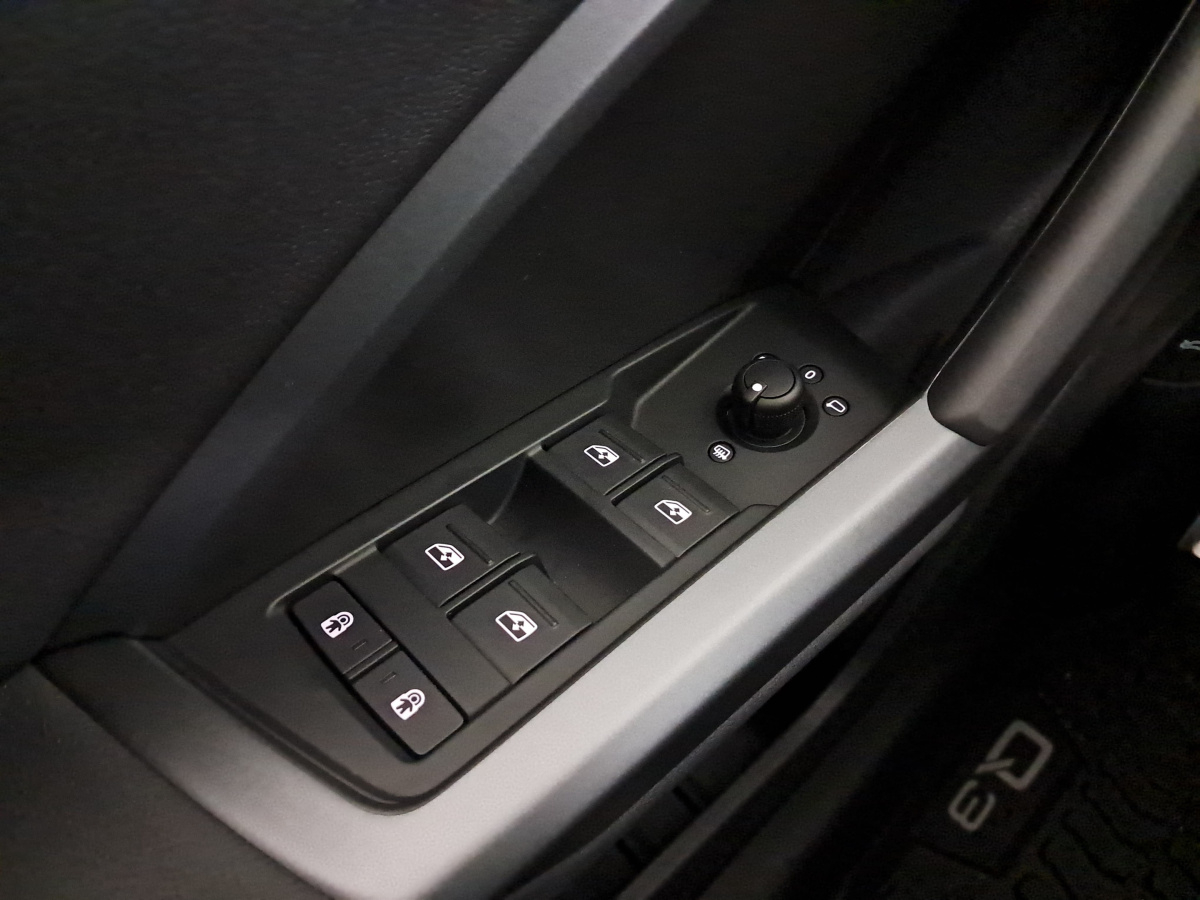 Audi Q3 — photo 20