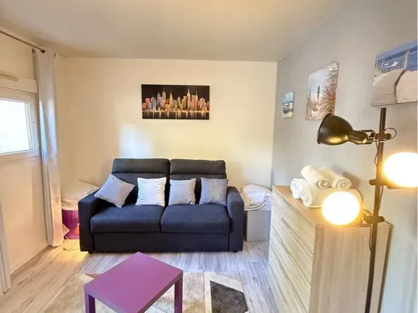 Location T1 + parking
