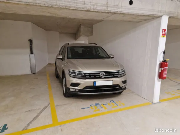 Parking neuf sécurisé en sous-sol