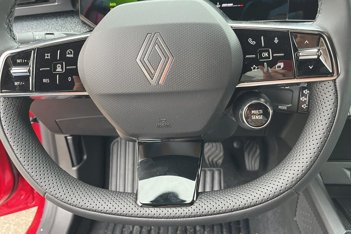 Renault Clio 6 — photo 15