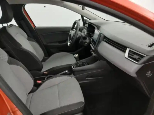 Renault Clio 1.0 tce 90ch evolution — photo 10
