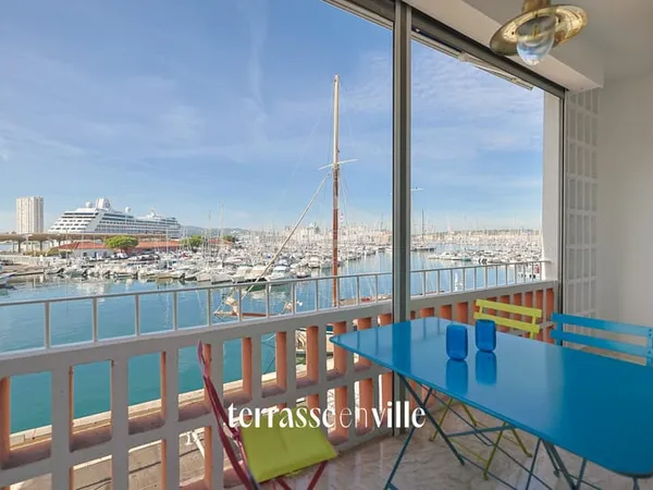 TOULON - PORT - T2 - 70M2 - TERRASSE - 390 000EUR