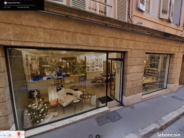 Local commercial 140 m² double vitrine RARE - Centre historique Aix, rue Matheron