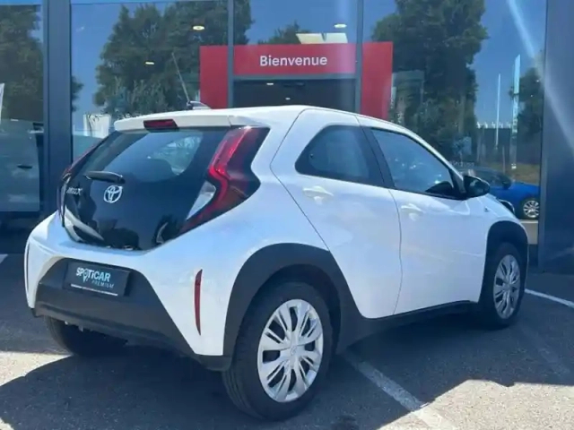 Toyota Aygo X 1.0 vvt-i 72ch design — photo 5