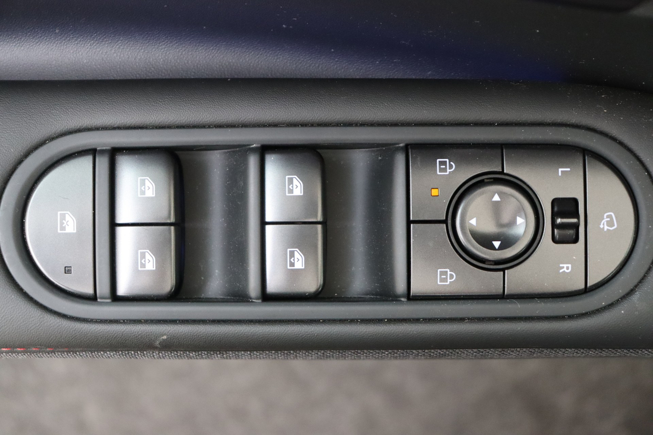 Hyundai Ioniq 5 — photo 18