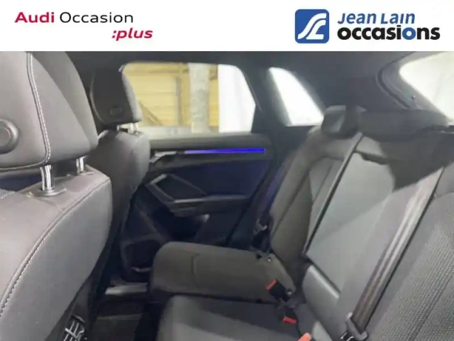 Audi Q3 35 tdi 150 ch — photo 17
