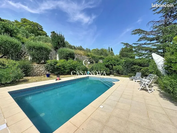 Maison 6 pièces 150 m²