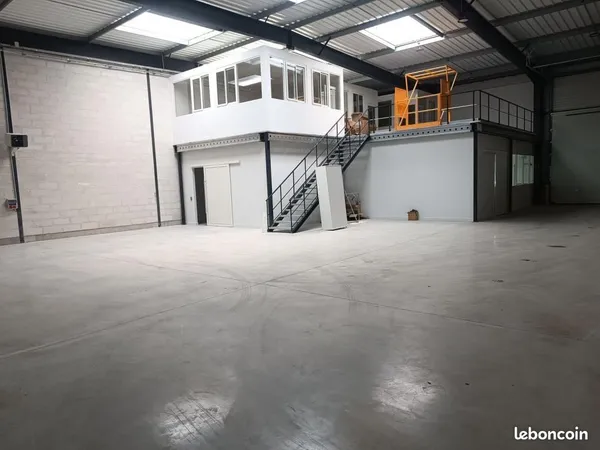 Local d'activité 545 m²