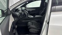 Peugeot 3008 HYBRID 225ch GT e-EAT8 — photo 12