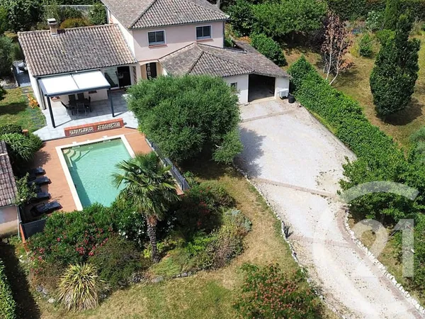 Maison 6 pièces 151 m²