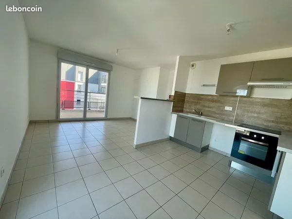 T3 63 m² - Terrasse 10 m² - 2 parkings - DPE B - Tours
