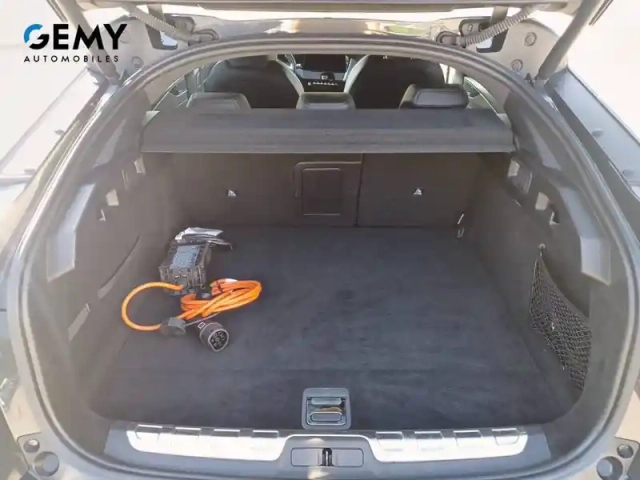 Peugeot 408 phev 225 e-eat8 — photo 6