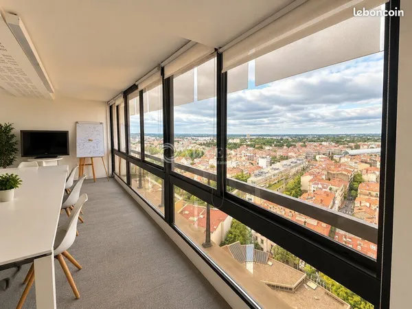 Bureaux 300 m²
