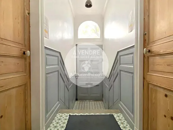 Maison 2 pièces 240 m²