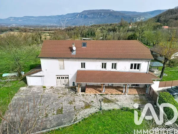 Maison 6 pièces 150 m²