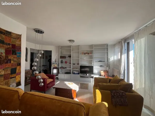 Grand T2 meublé