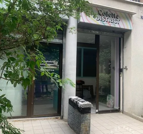 Local commercial 2 pièces 38 m²