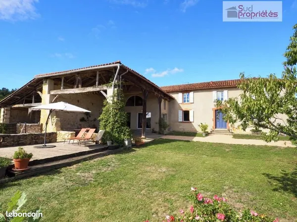 Propriété 8 pièces 283 m²
