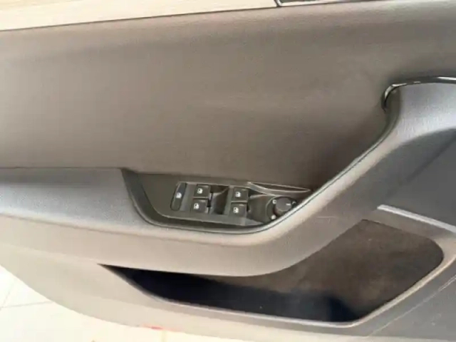 Skoda Superb combi 2.0 tdi 150ch scr business dsg7 — photo 15