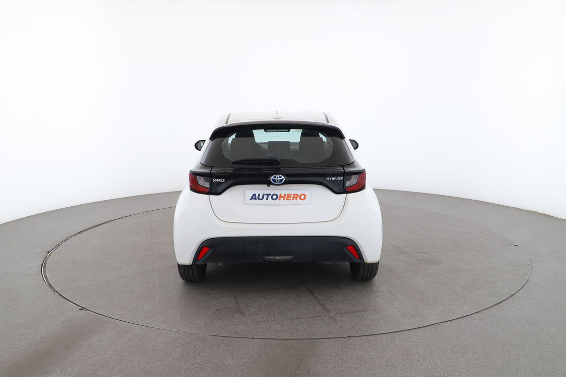 Toyota Yaris 1.5 Hybride Dynamic — photo 4
