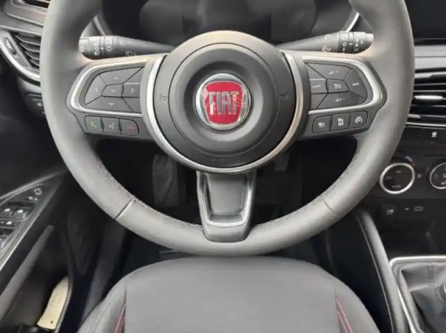 Fiat Tipo cross sw 1.0 firefly turbo 100ch s/s (red) my22 — photo 14
