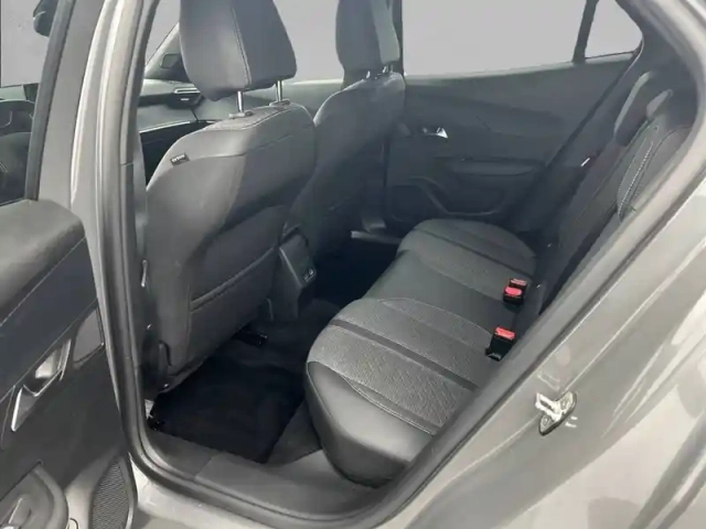Peugeot 2008 bluehdi 130 s&amp;s eat8 — photo 12