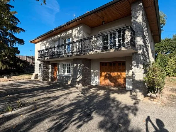 Maison 6 pièces 160 m²