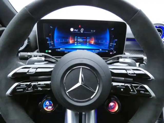Mercedes Classe C amg 63 s e performance break — photo 45
