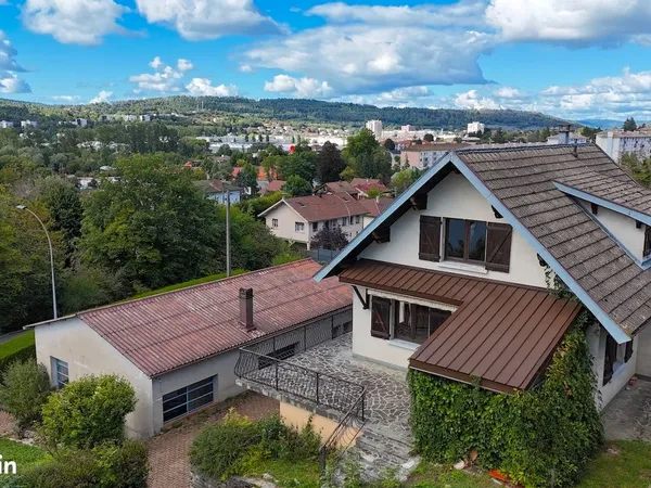 Maison 7 pièces 142 m²