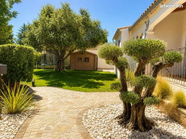 Villa 5 pièces Villeneuve Les Avignon