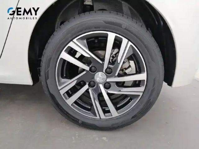 Peugeot 208 puretech 100 s&amp;s bvm6 — photo 11