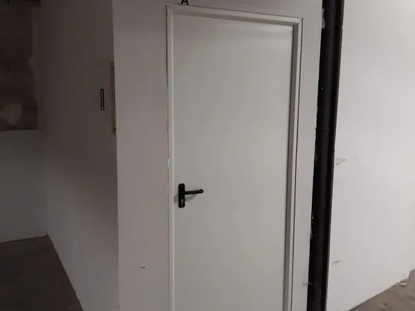 Box dans un parking fermé