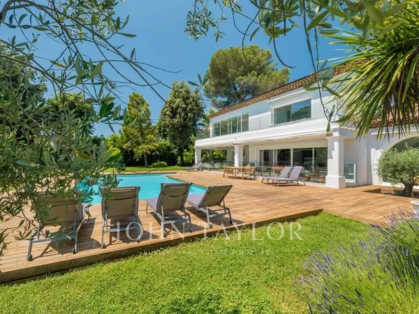 Villa 434 m²