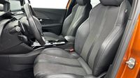 Peugeot 2008 1.5 BlueHDi 130ch S&S GT EAT8 — photo 9