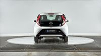 Toyota Aygo 1.0 VVT-i 72ch x-play x-app 5p MC18 — photo 6